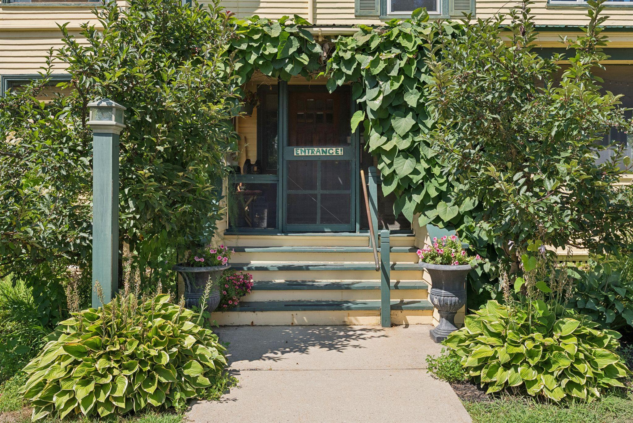 548 Main Street