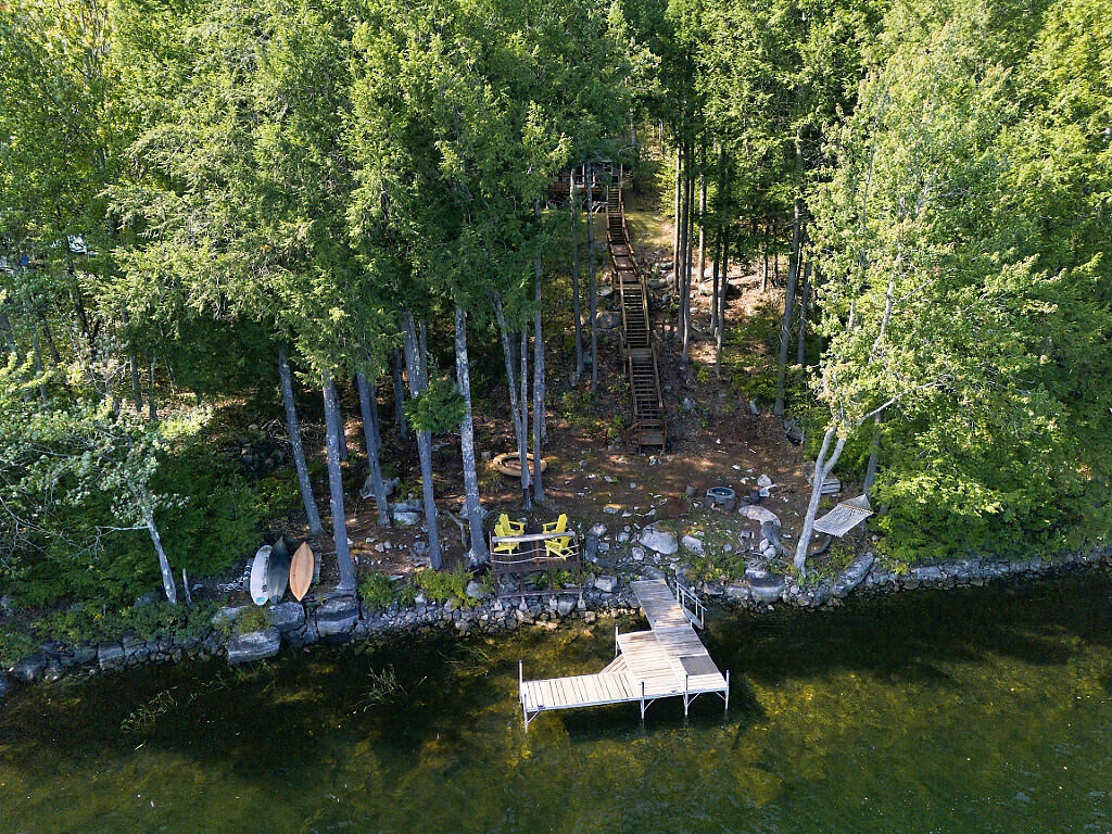 256 W Shore Road