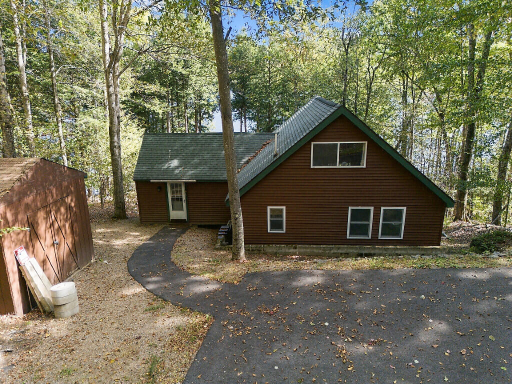 256 W Shore Road