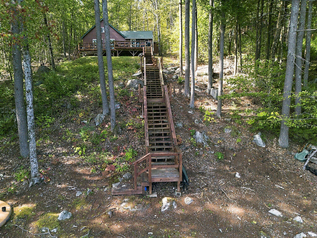256 W Shore Road