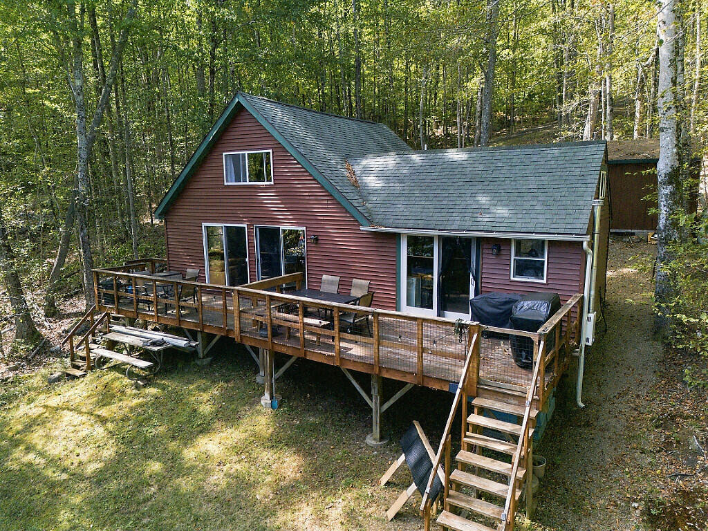 256 W Shore Road