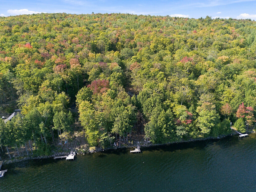 256 W Shore Road