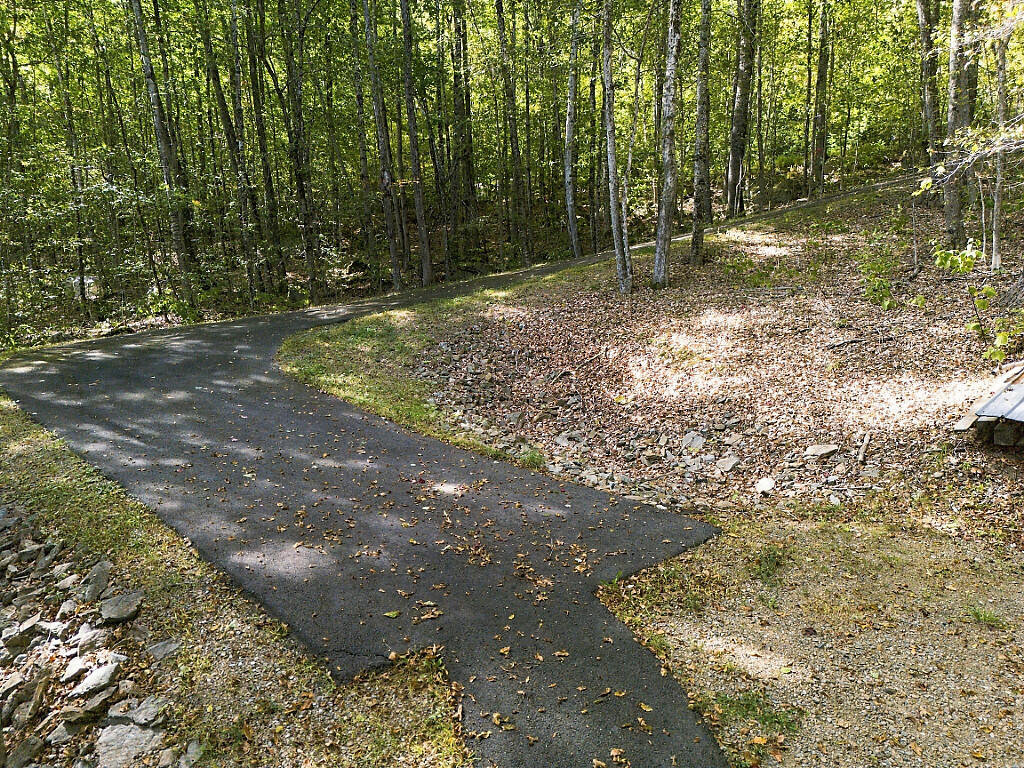 256 W Shore Road