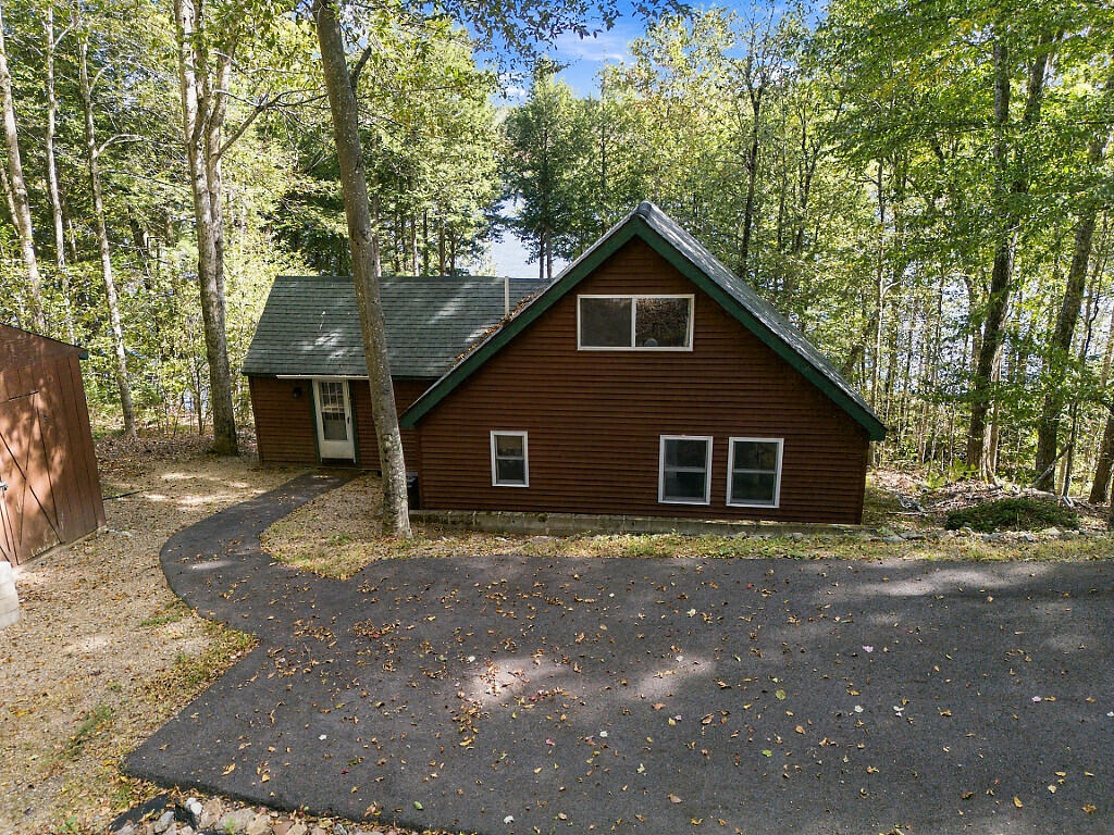 256 W Shore Road