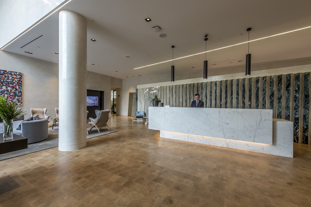 1282 Boylston St # 916