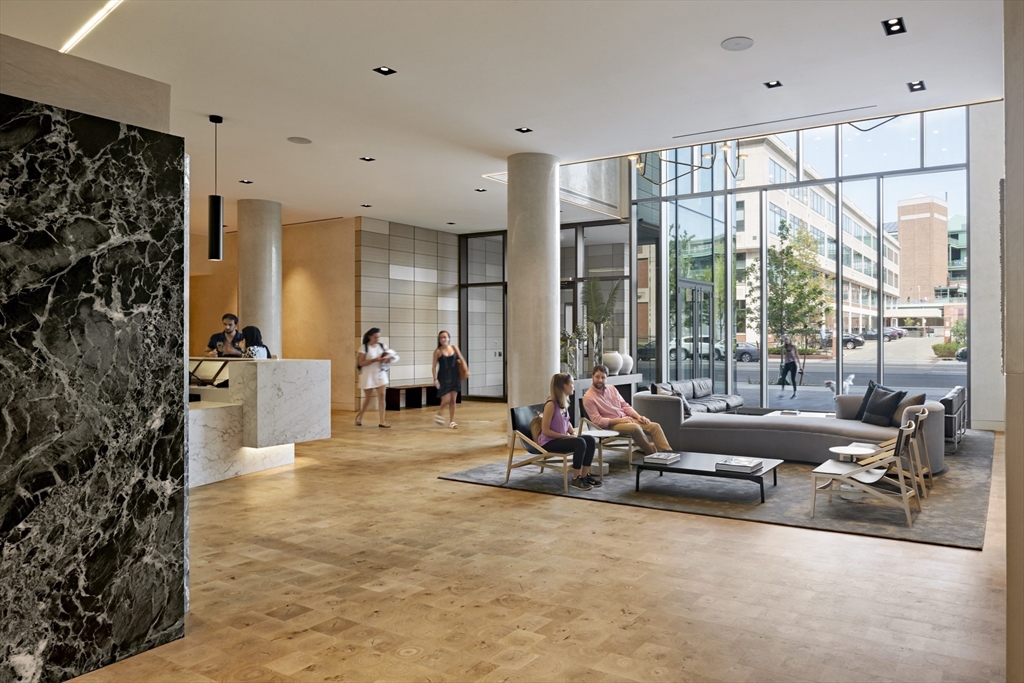 1282 Boylston St # 916