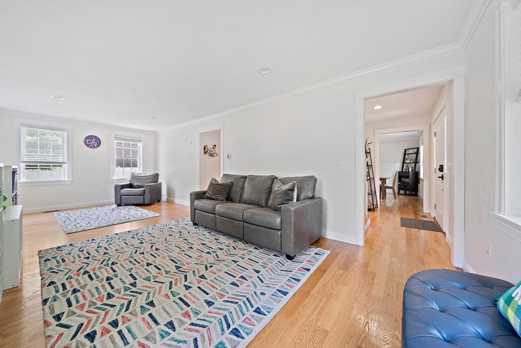 31 Peach St