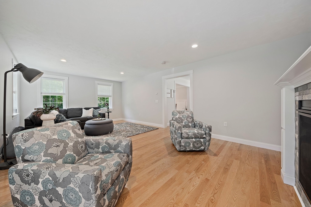31 Peach St