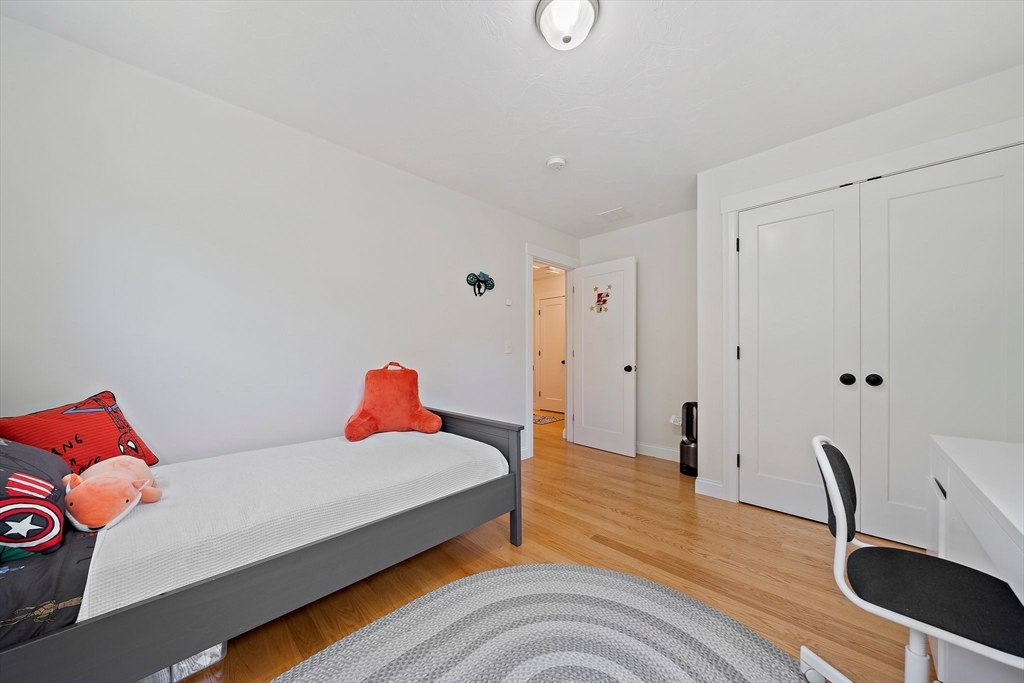 31 Peach St