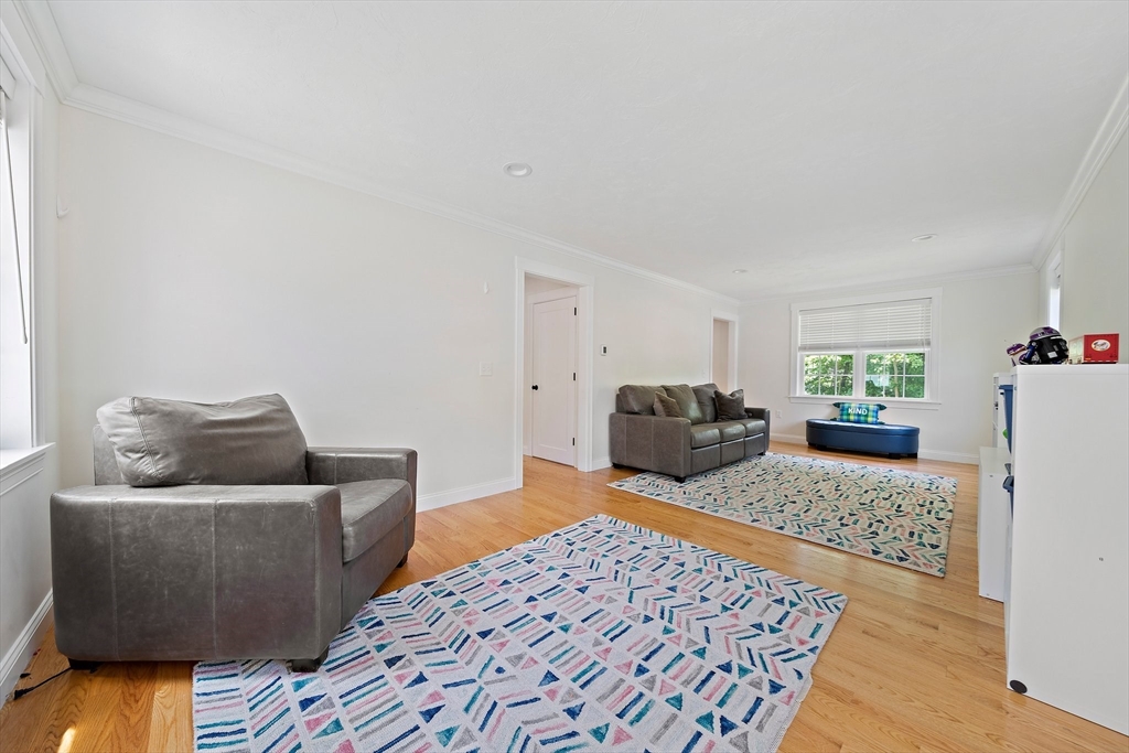31 Peach St