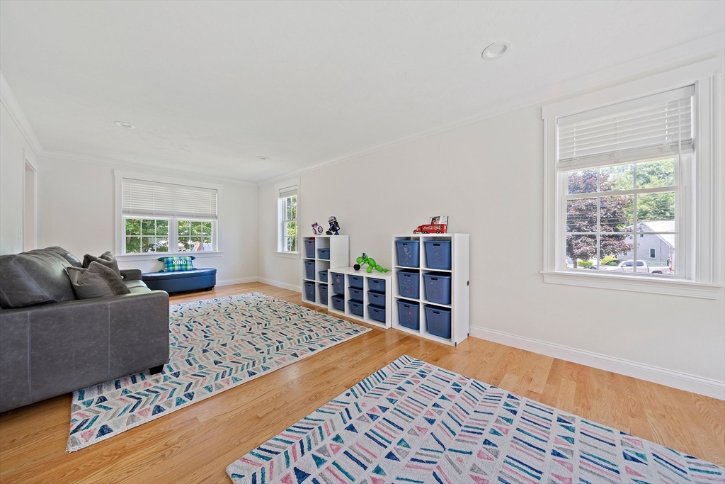 31 Peach St