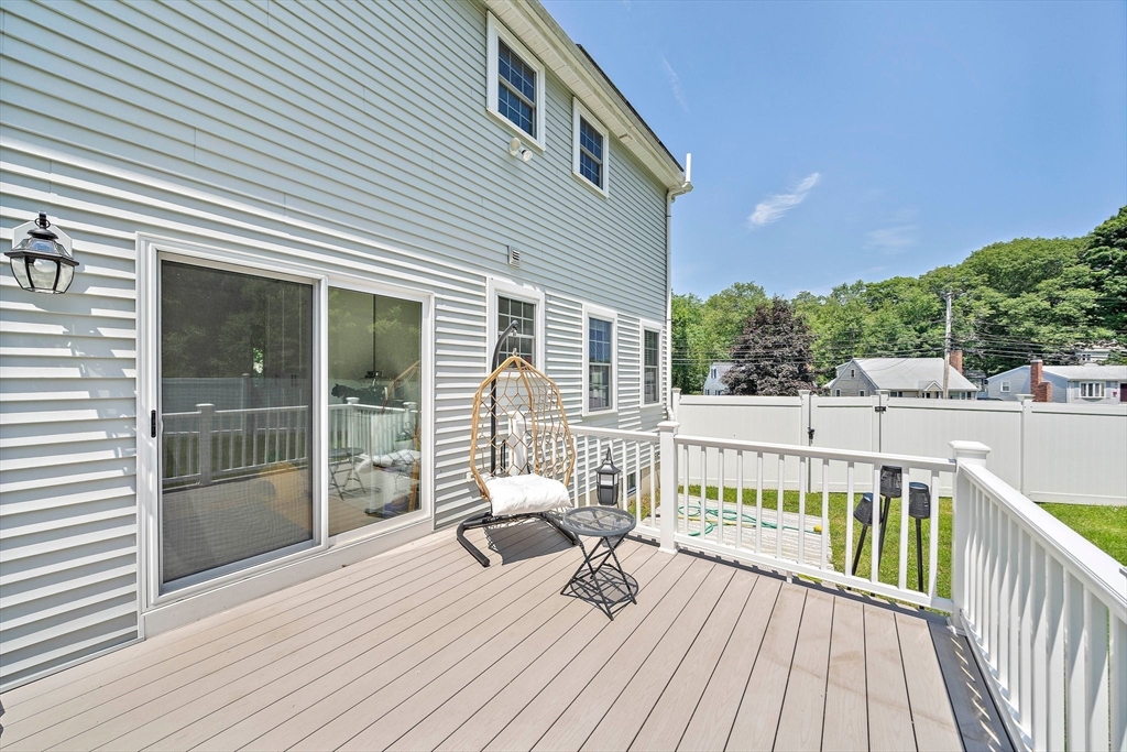 31 Peach St