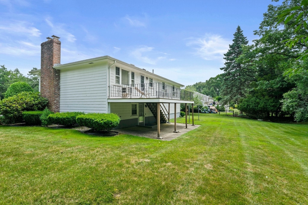 7 Mill River Drive