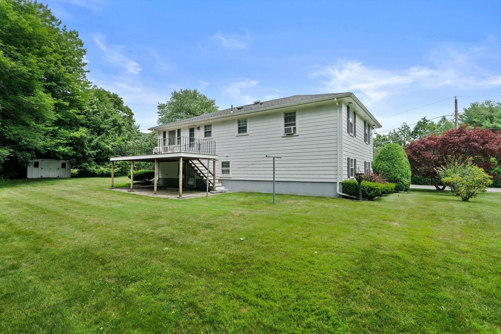 7 Mill River Drive
