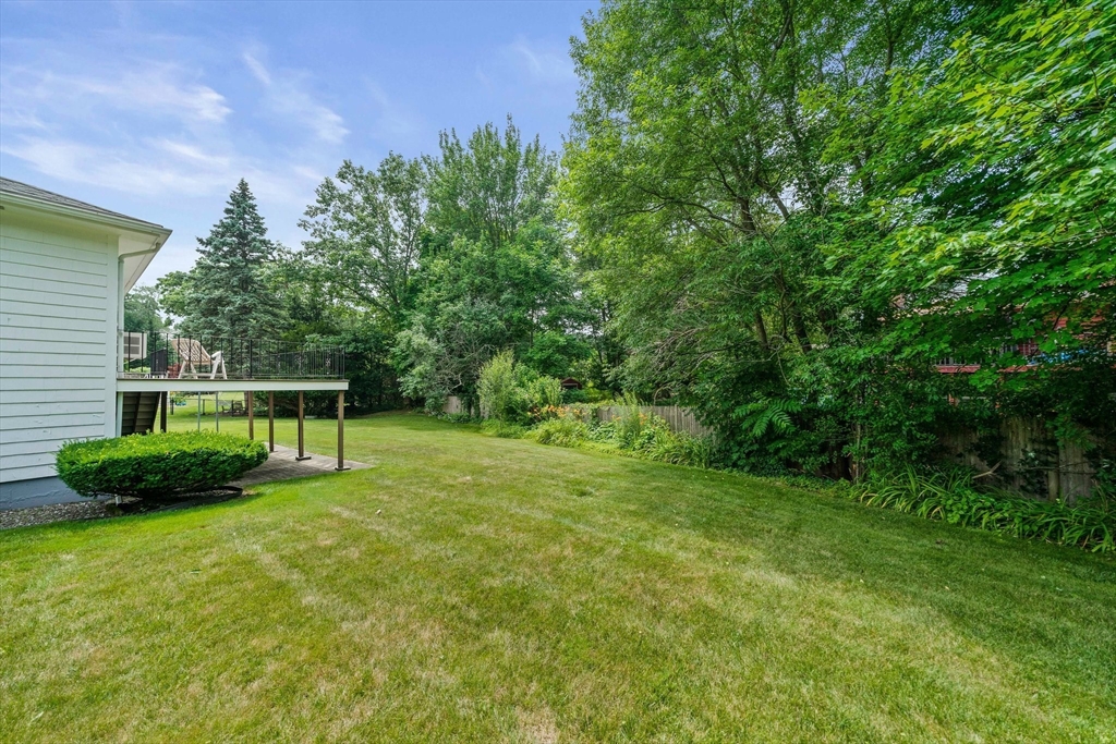 7 Mill River Drive
