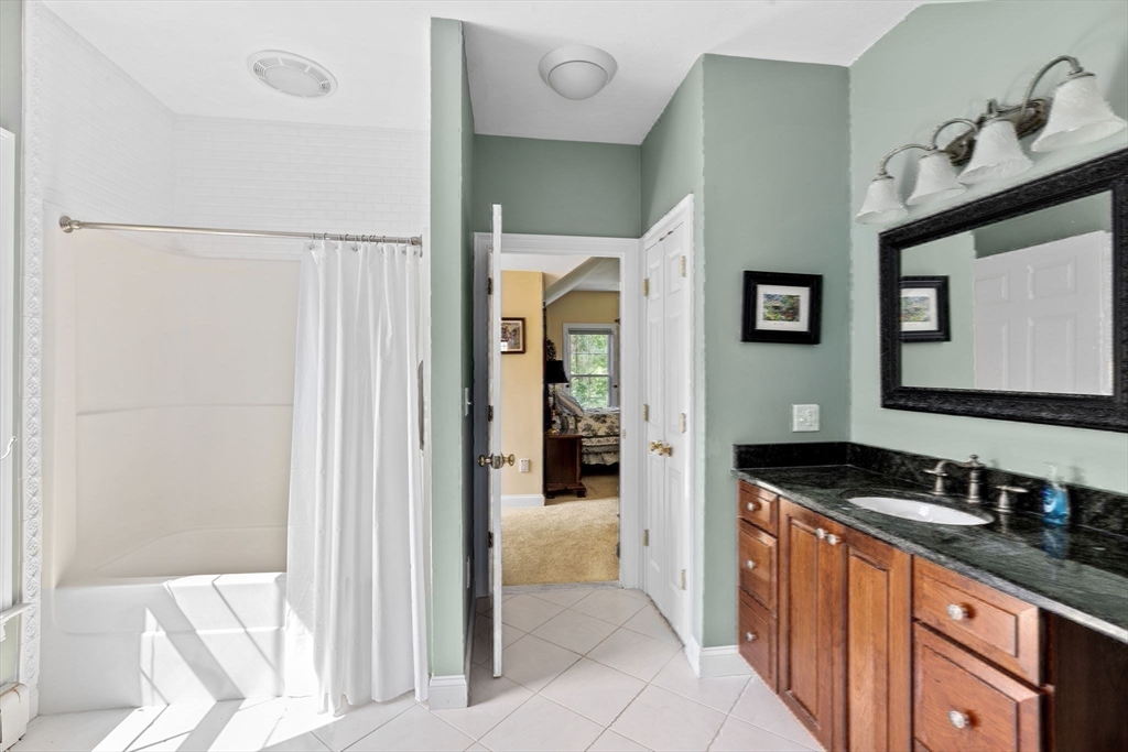 17 Winterberry Ln # 17
