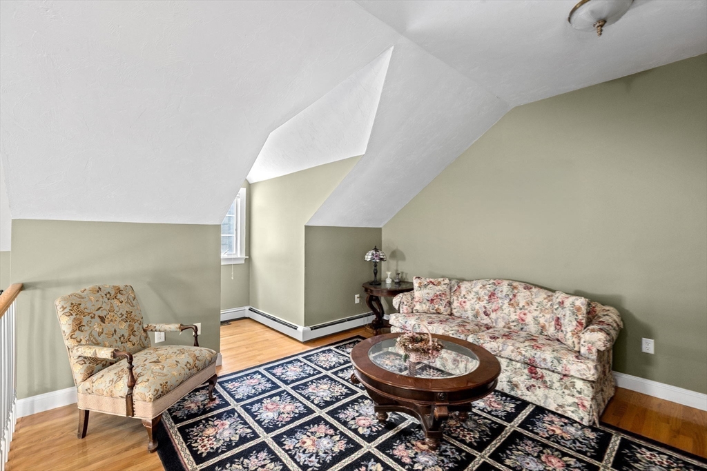 17 Winterberry Ln # 17