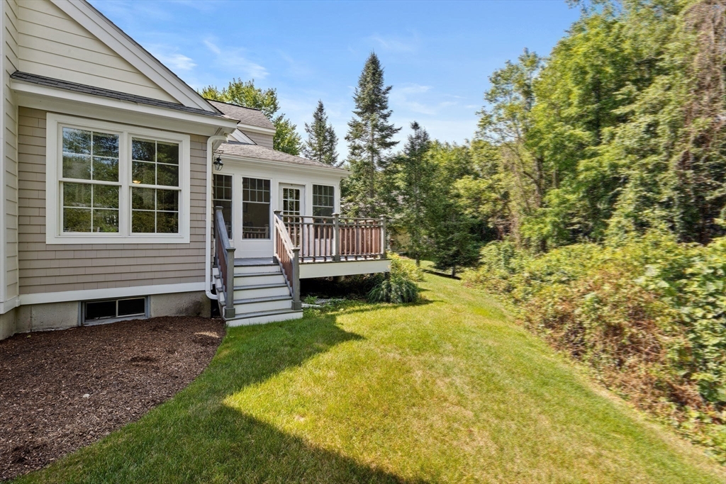 17 Winterberry Ln # 17