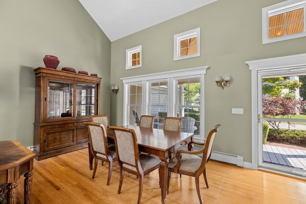 17 Winterberry Ln # 17