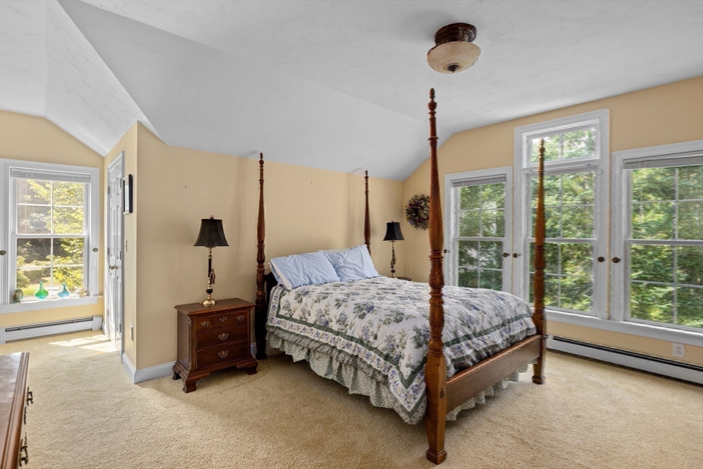 17 Winterberry Ln # 17