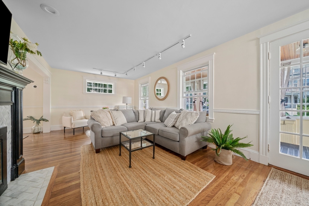 61 Houston Avenue