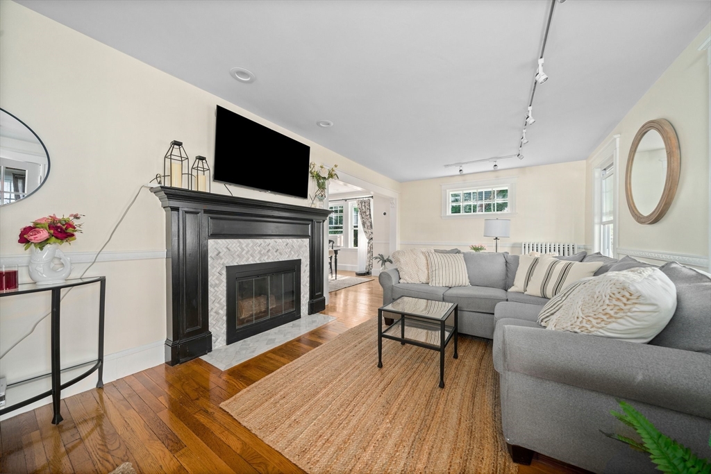 61 Houston Avenue