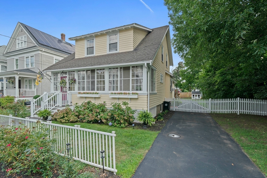 61 Houston Avenue