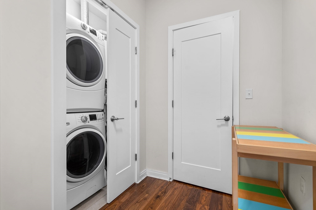 3531 Washington St # 321