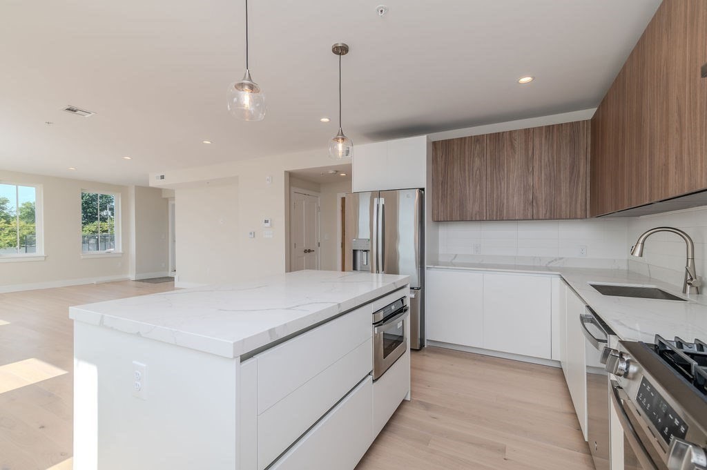 488 Quincy Avenue Unit: 5