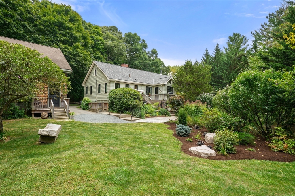 711 Blue Hill Ave