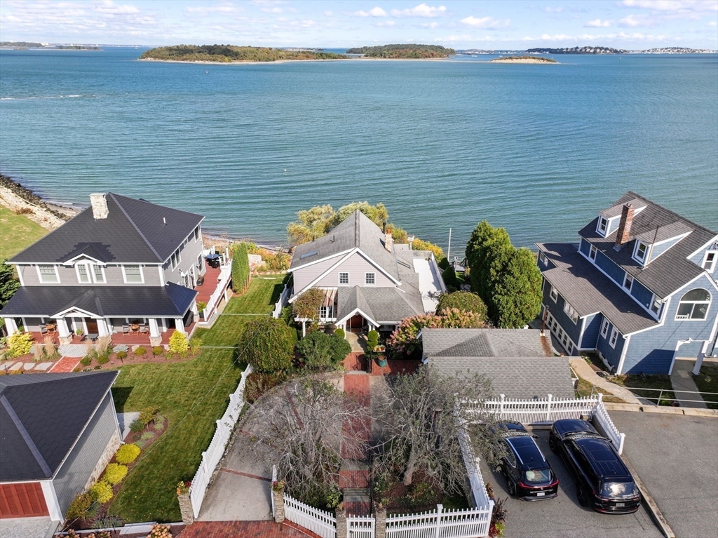 123 Sea Avenue