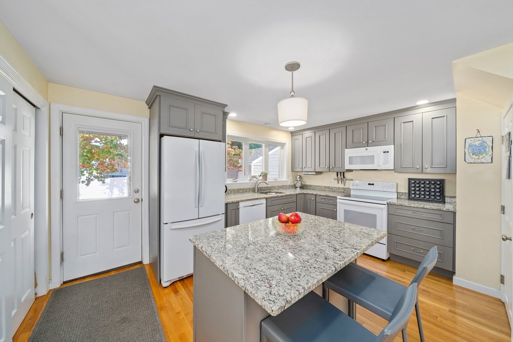 180 Samoset Avenue
