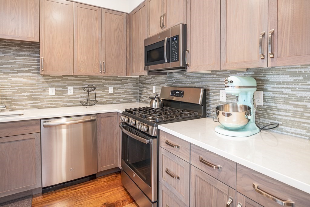 3531 Washington Street # 206