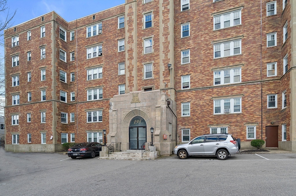 195 Thomas Burgin Pkwy # 501