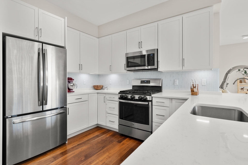 3531 Washington St # 326