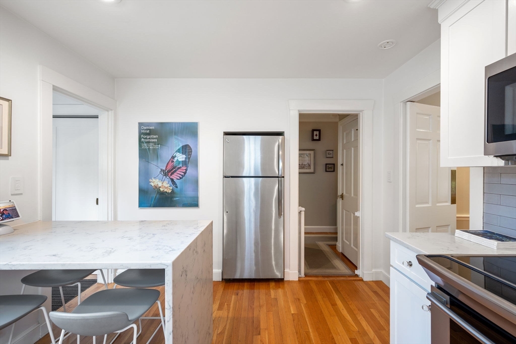 11 Standish Rd