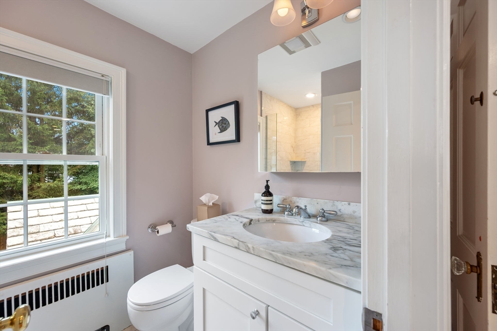 11 Standish Rd