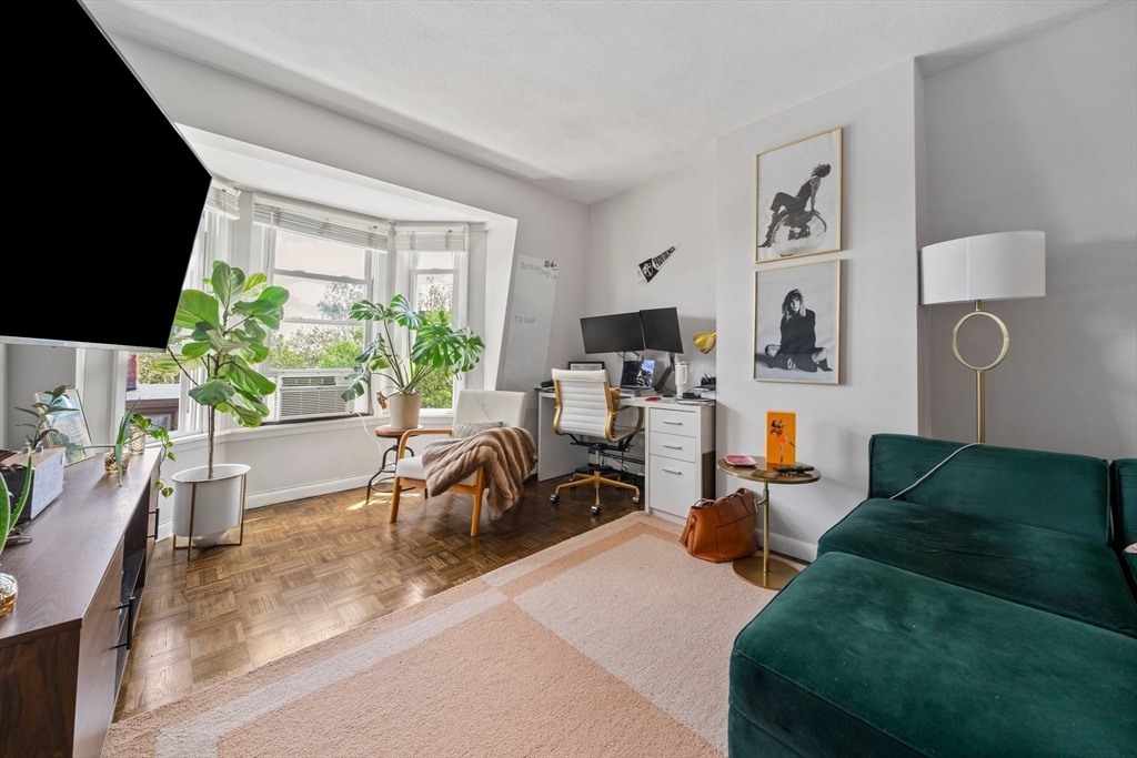 89 I Street # 3