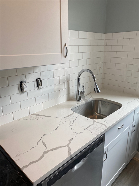 1409 Commonwealth Ave # 303