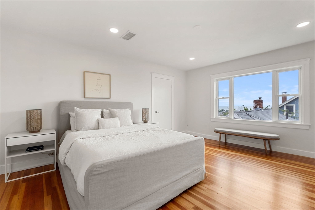 56 Greenwood Ave # 2