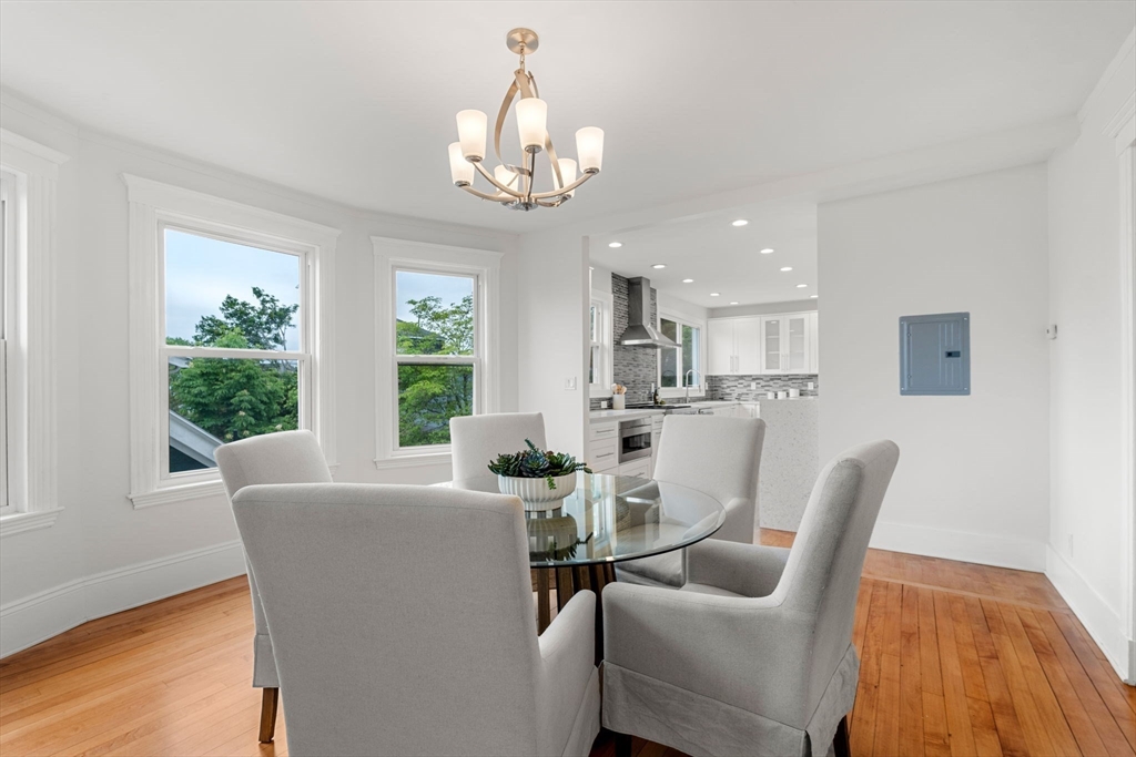 56 Greenwood Ave # 2