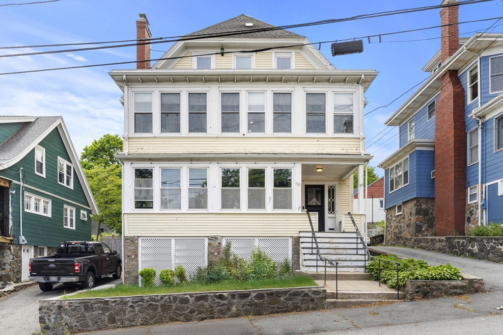 56 Greenwood Ave # 2