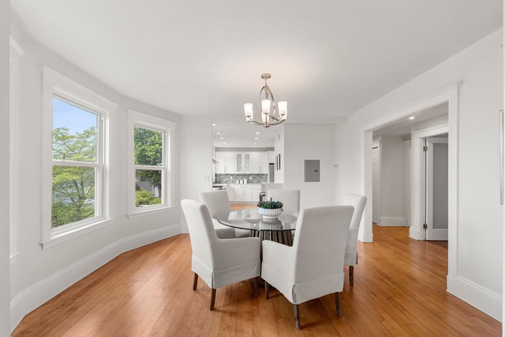 56 Greenwood Ave # 2