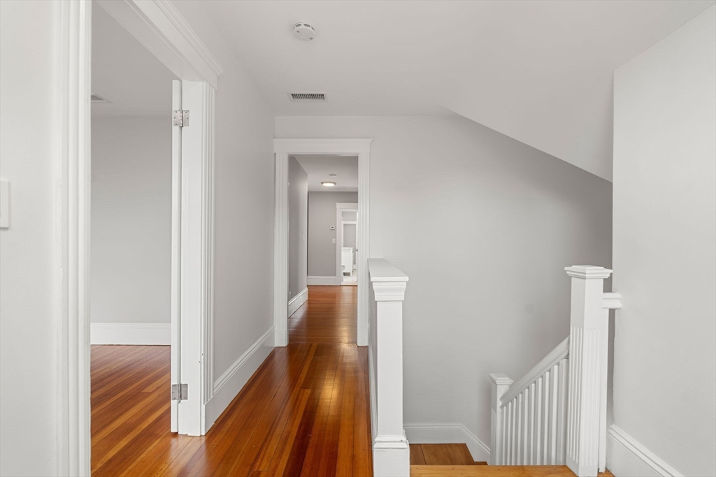 56 Greenwood Ave # 2