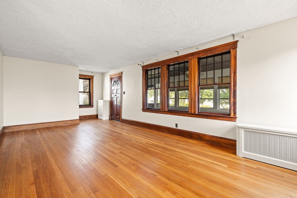 45 Moffat Road, Quincy