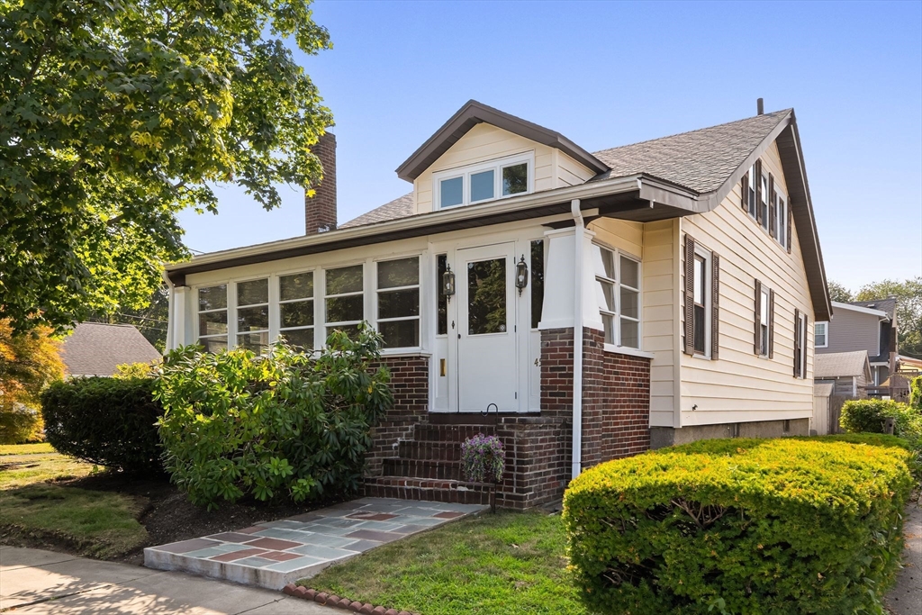 45 Moffat Road, Quincy