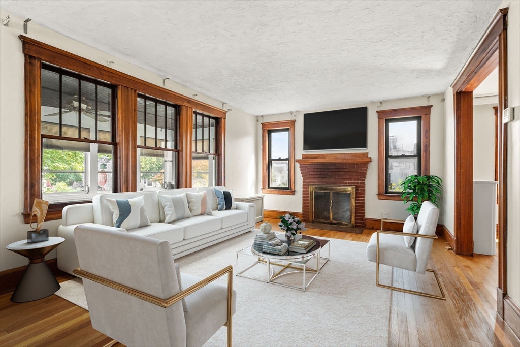 45 Moffat Road, Quincy