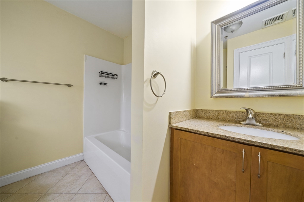 45 Hancock Street # 203, Quincy Unit: 203