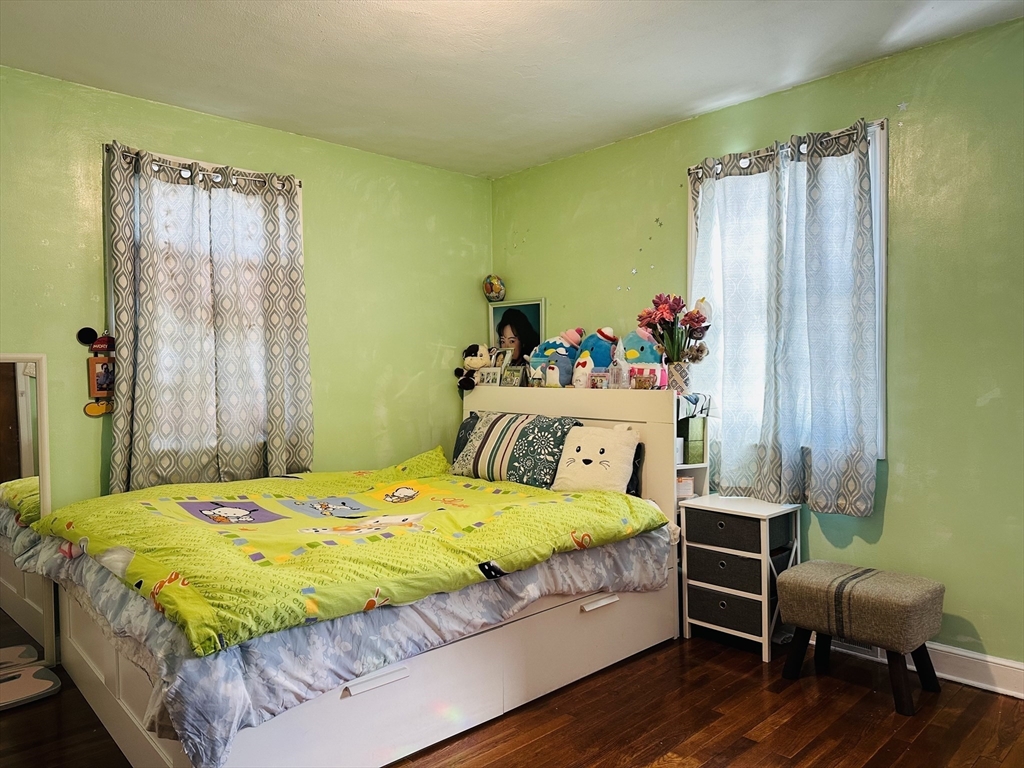 58 Adanac Rd
