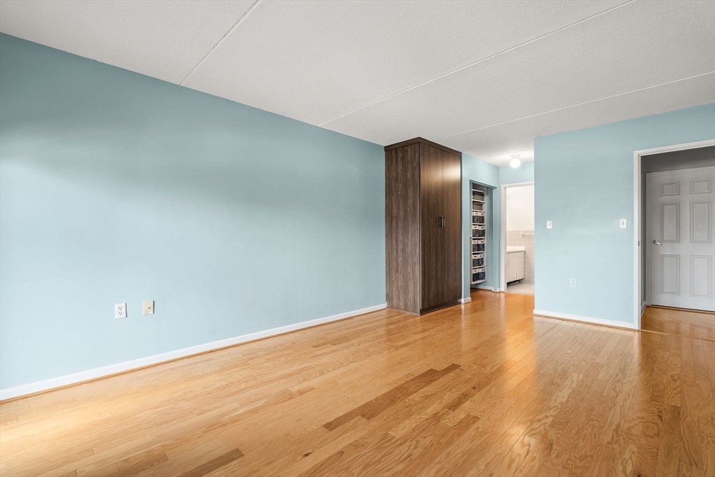 155 George Washington Blvd # 210